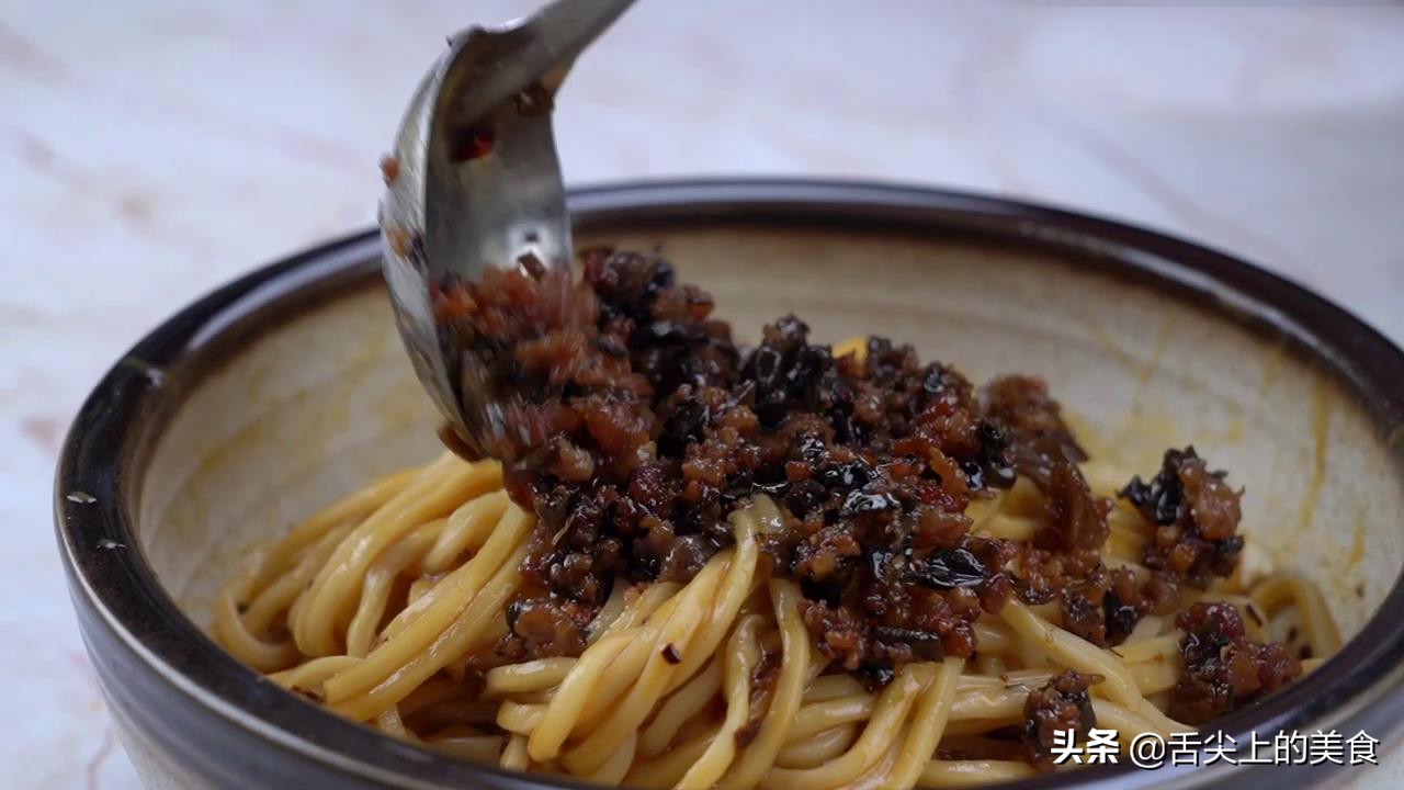 四川担担面最正宗的做法,正宗四川担担面的做法