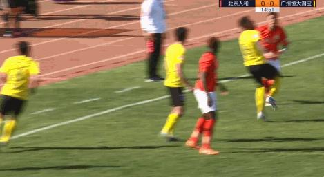 裁判尺度不一致,裁判判罚十大逆天操作