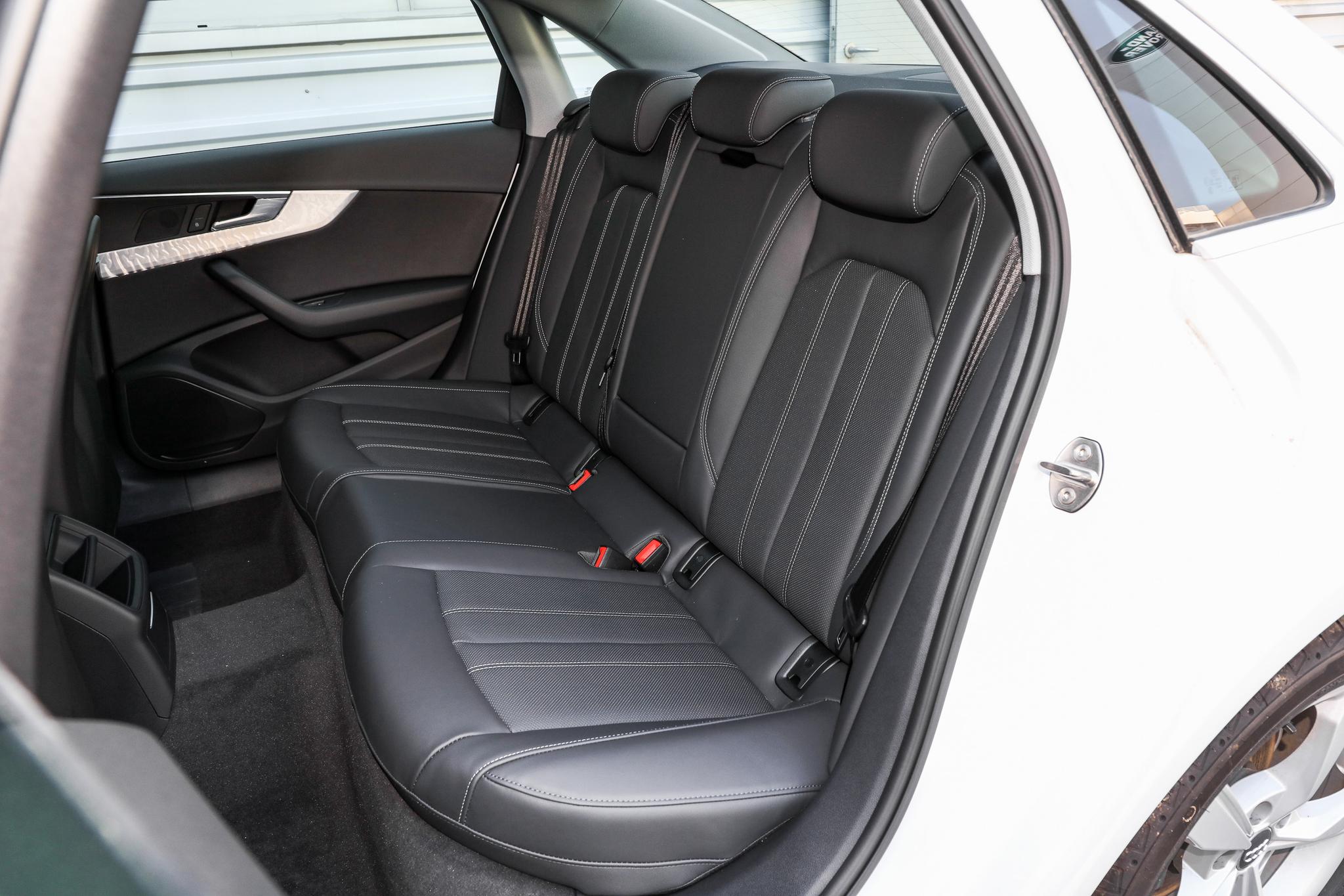 最低配的a4l值得买吗,奥迪a4l35和40有什么区别