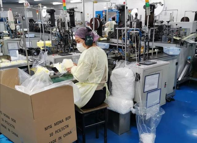 一个人的生产线,一个人一个岗位的流水线