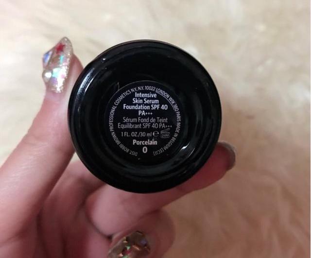 干皮瑕疵多适合用粉底还是气垫,mac定制无瑕粉底干皮测评