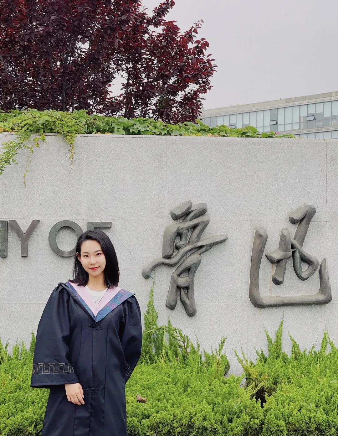 美院中国风学士服,九大美术学院学士服