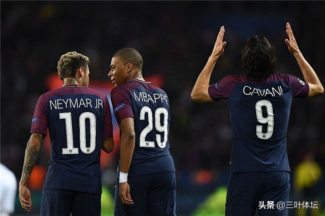 内马尔帽子戏法拯救巴萨,巴萨内马尔彩虹过人失误