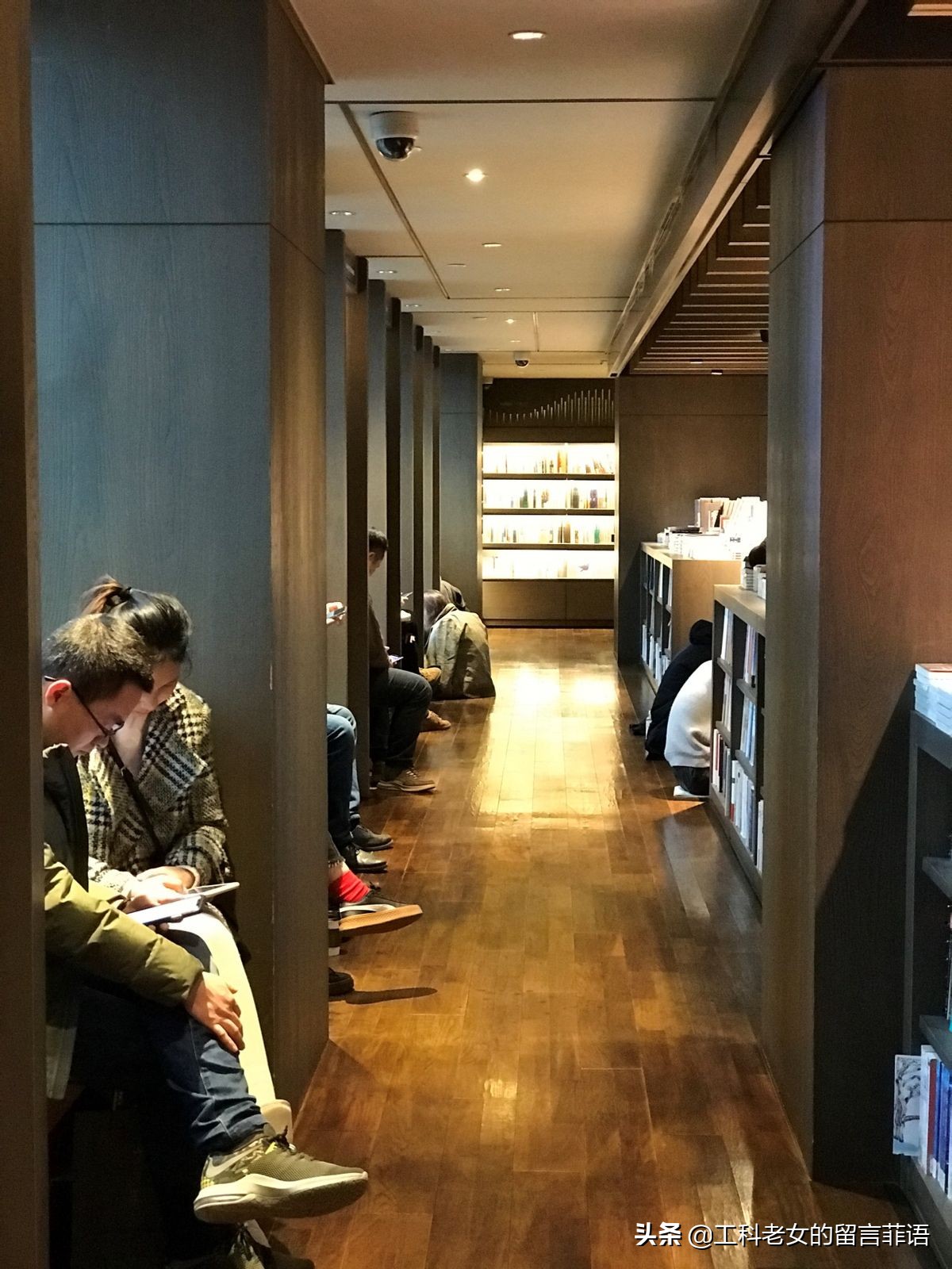 苏州诚品书店和台湾诚品书店,苏州诚品书店特有的书