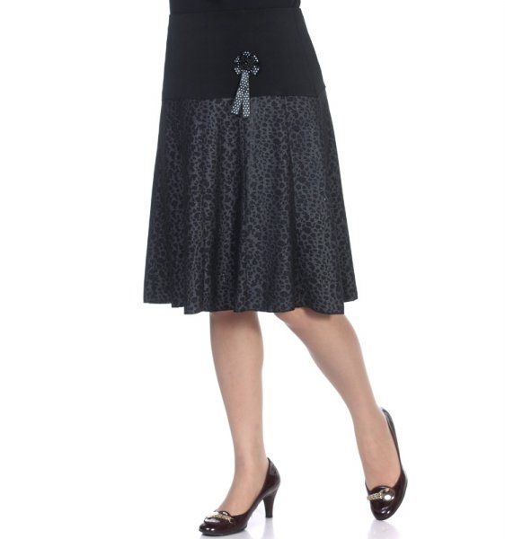 女生怎样穿衣服算保守,女生怎么穿衣服才好看