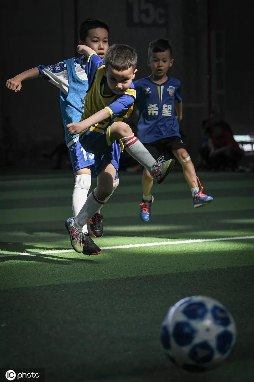 他不是神童纪录片,他不是神童