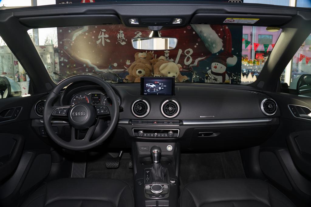 20万出头全新奥迪a3值得买吗,又要年轻又要性价比高的17奥迪a3