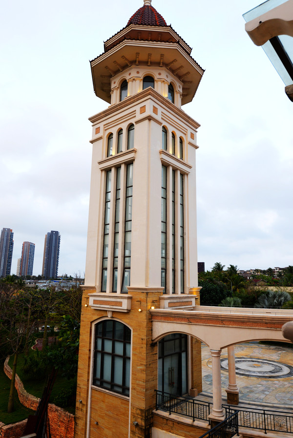 月亮湾海南环岛,月亮湾被称为中国第一滩