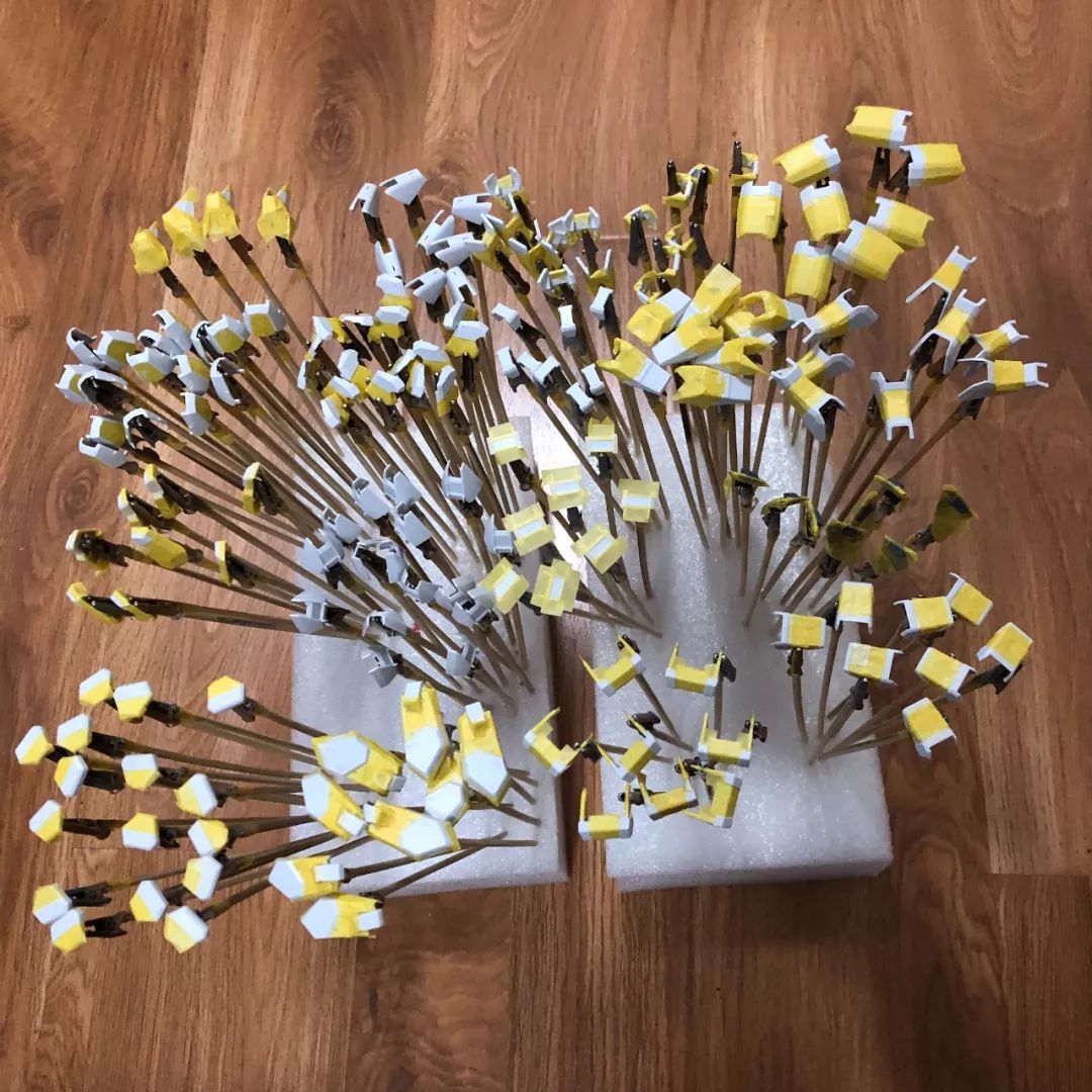 佳作：恐怖的零件数量，龙桃子强袭，四机小队！