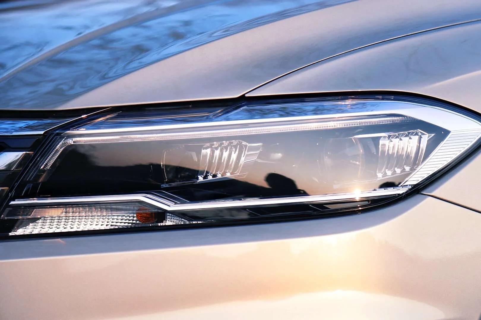 大众朗逸plus1.4t豪华版打蜡,朗逸plus1.5l自动舒适版闪金漆