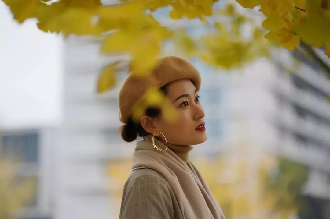 整牙一年半牙缝大,整牙一年了牙间距很大