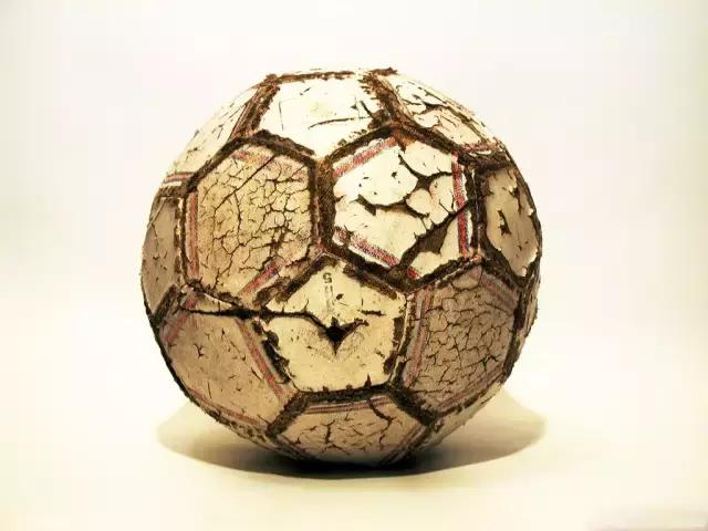 致一起踢球的兄弟们,致球场上的兄弟