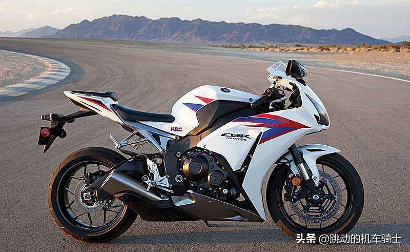 日本四大摩托车创始人,日系四大摩托车厂旗舰跑车对比