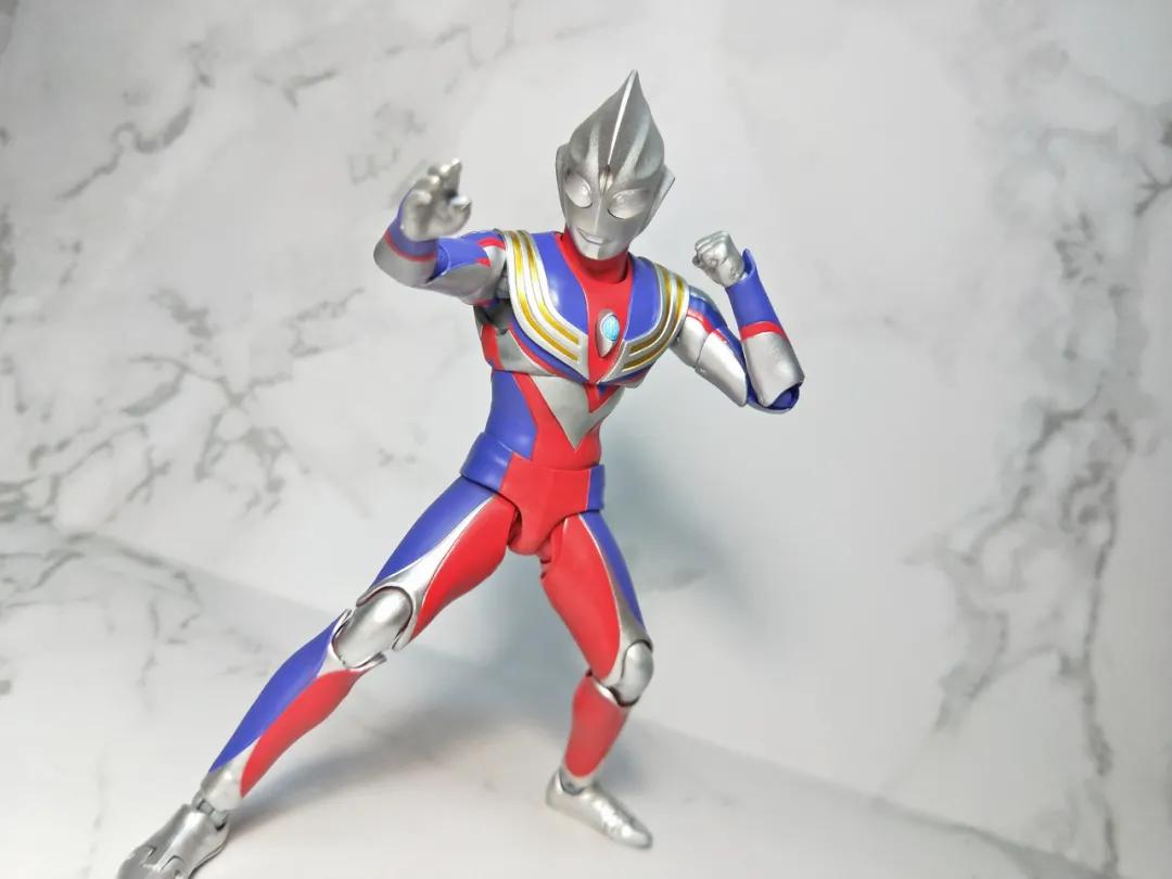 光的继承者图片,shf系列迪迦奥特曼开箱视频