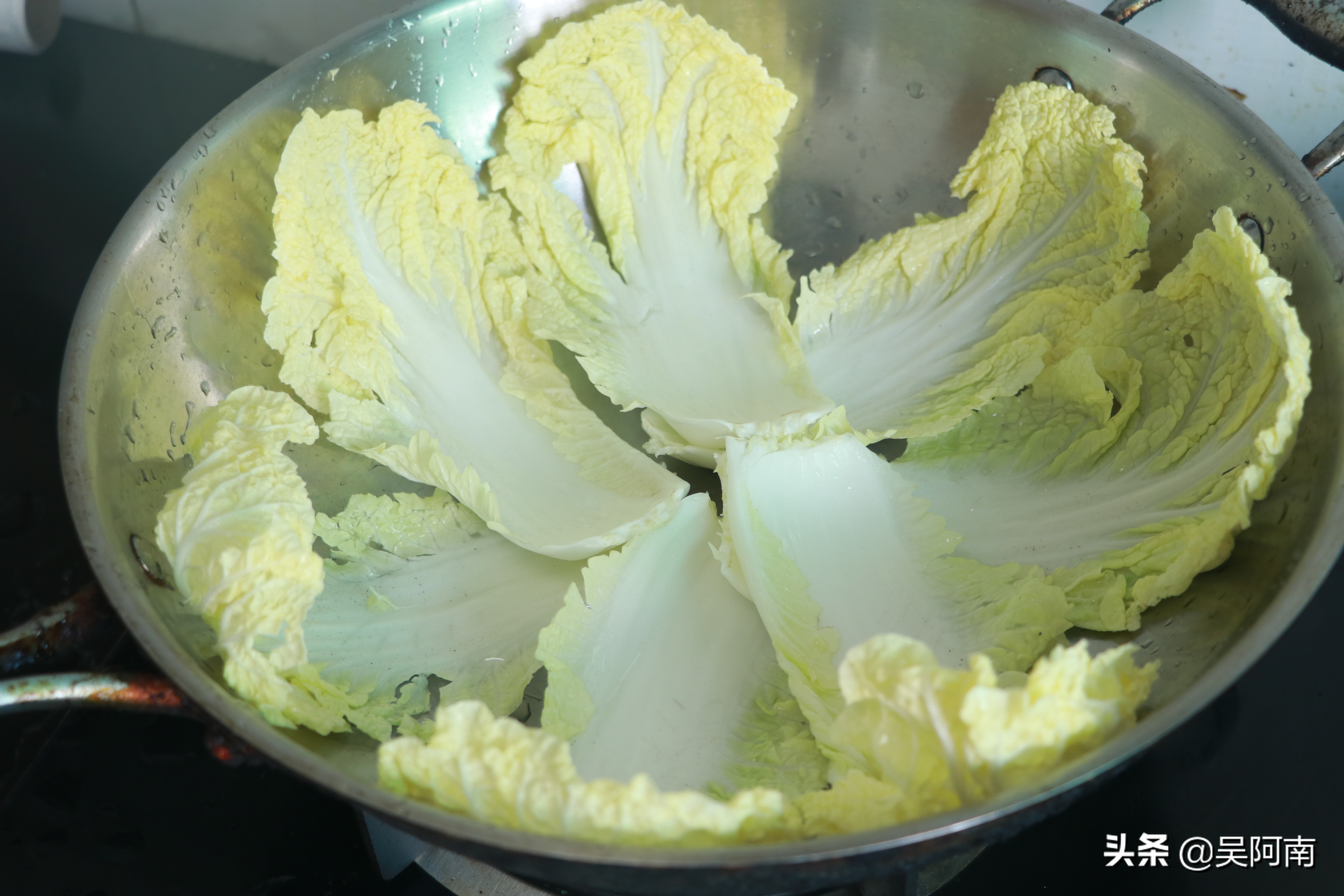 什么时候的螃蟹最肥美,教你挑选螃蟹的8个技巧