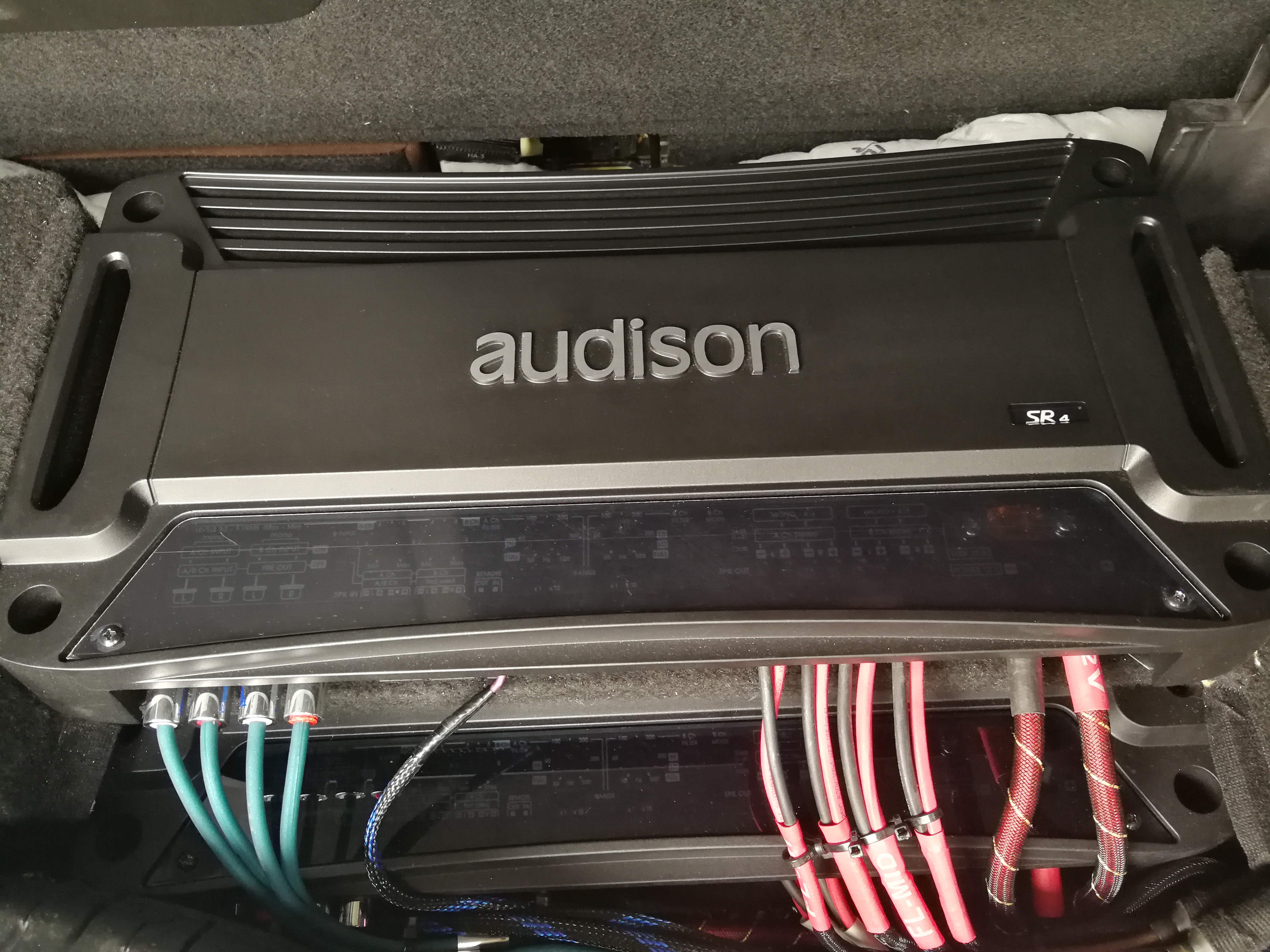 沃尔沃xc60汽车鸣笛喇叭改装,高品质车载音响改装