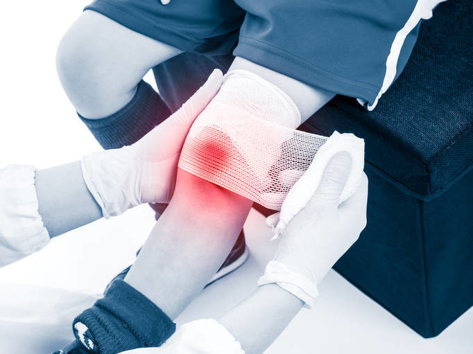 宝宝受伤后要注意什么,宝宝受伤怎么处理好得快不留疤