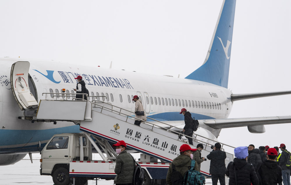 彪炳史册的伟大奇迹全文,脱贫攻坚的伟大成就