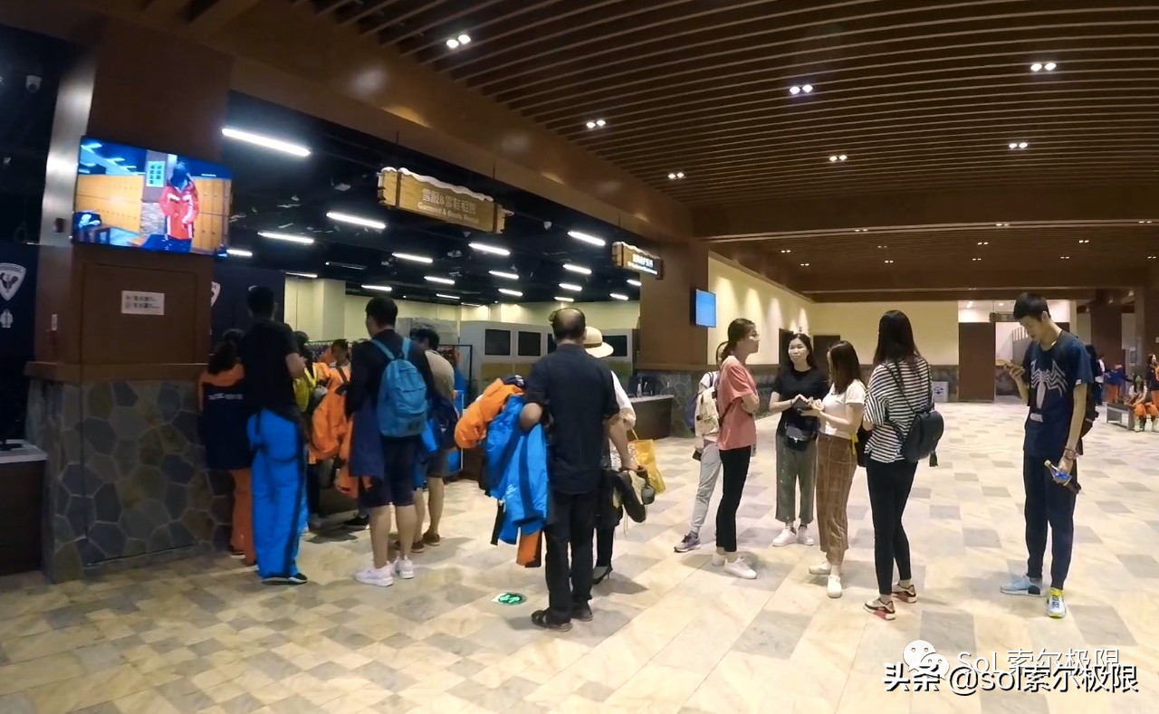 融创雪世界广州能滑多久,融创雪世界广州攻略视频