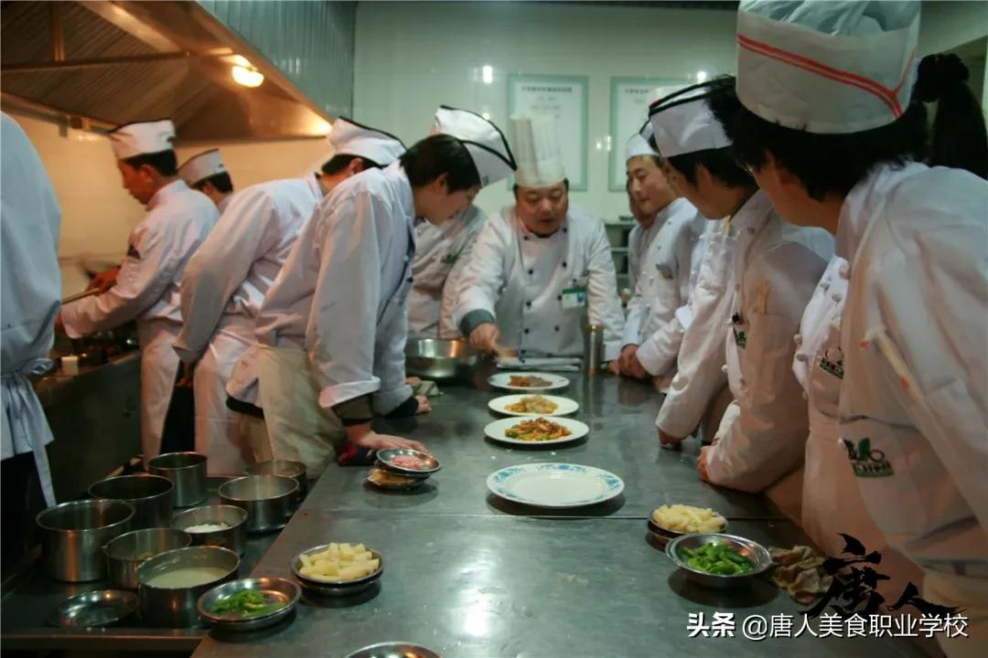 做饭用的刀怎么选,老师傅教做菜