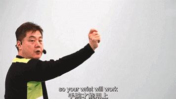 反手握拍手腕会受伤吗,横拍反手握拍手指用力