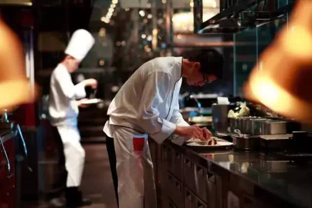 深圳米其林三星粤菜,全国最豪华的米其林餐厅