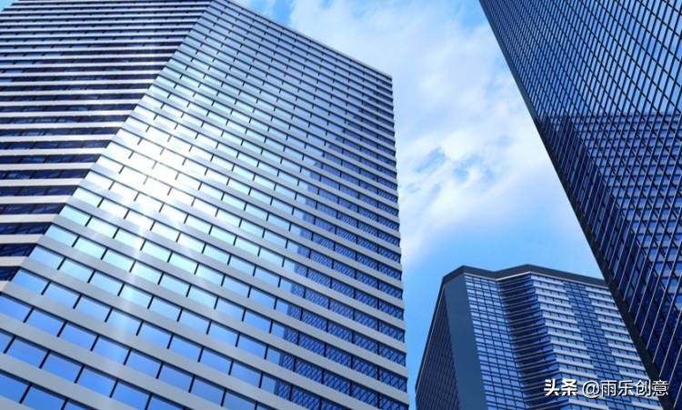 天然水晶和玻璃水晶有什么区别,水晶的东西和玻璃的有区别吗