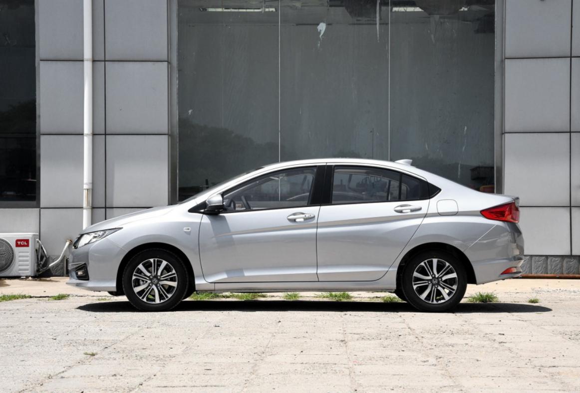 本田卡罗拉2019款油耗,本田再放大招这车档次不输卡罗拉