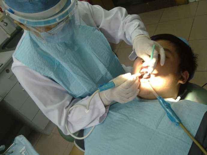 清洁牙齿全过程,清洁牙齿最有效的方法测评