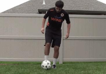 足球技巧颠球教案,足球基础过人技巧教学