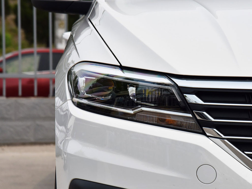 朗逸销量最好的车型,12年大众朗逸1.6自动二手车优缺点