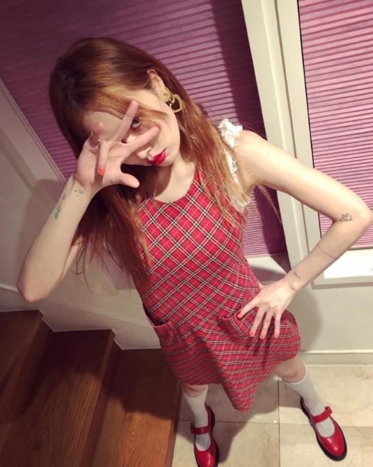 泫雅迷人瞬间,泫雅穿搭毛边短裤