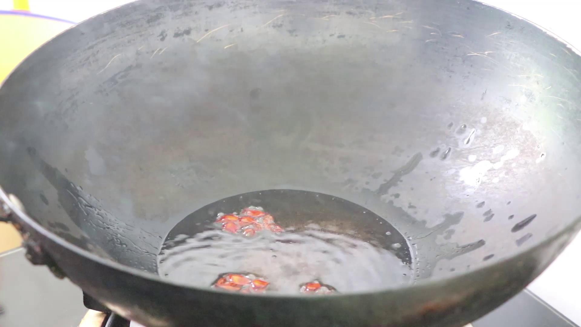 豆角焖面怎么做才不粘,手擀面豆角焖面如何让面条不粘