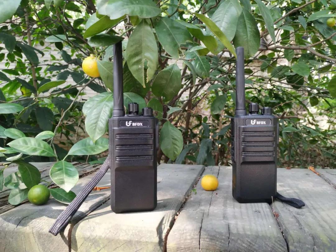 摩托罗拉对讲机怎么多台调频配对,不同品牌耳挂对讲机怎么调频配对