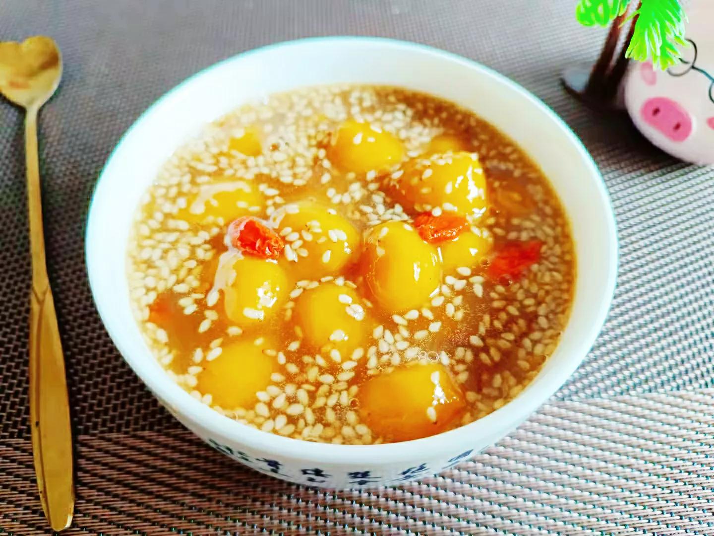 入秋后女人常喝这三红汤,入秋后女人一定要喝一杯红糖