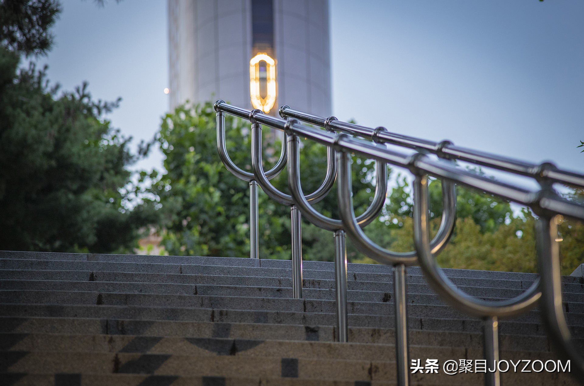 佳能rf28-70f2.8深度评测,佳能rf28-70f2.0什么时候发布的