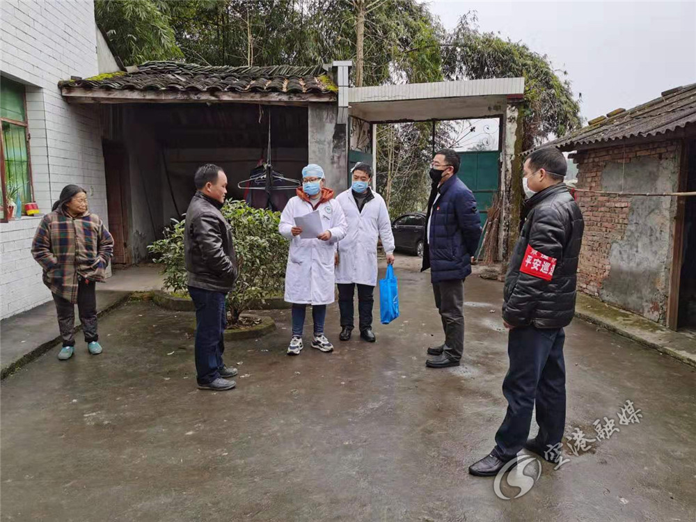 防疫工作发挥党员先锋模范作用,让党旗飘扬在防疫工作第一线