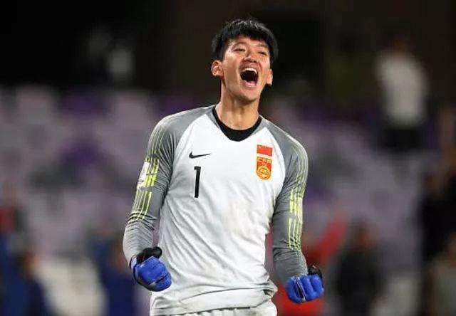 2019年中超最佳守门员颜骏凌,中超门将颜骏