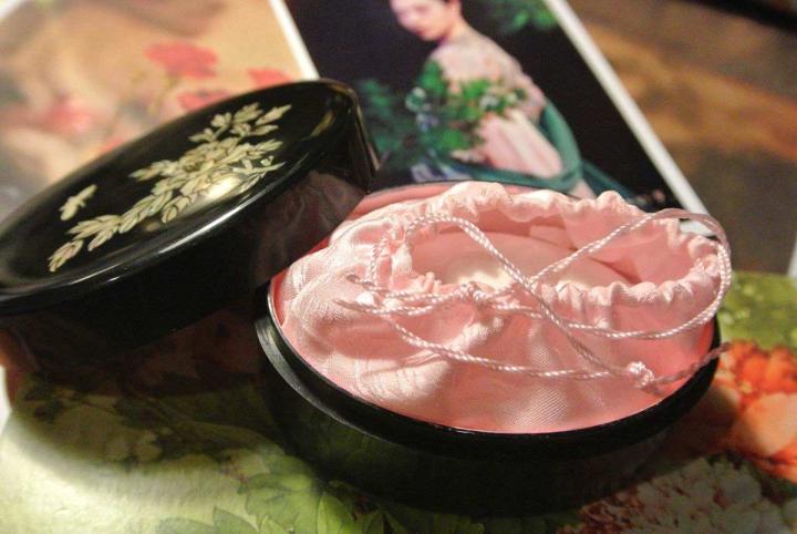 那些包装简陋的护肤品,你用过最惊艳的国货护肤品