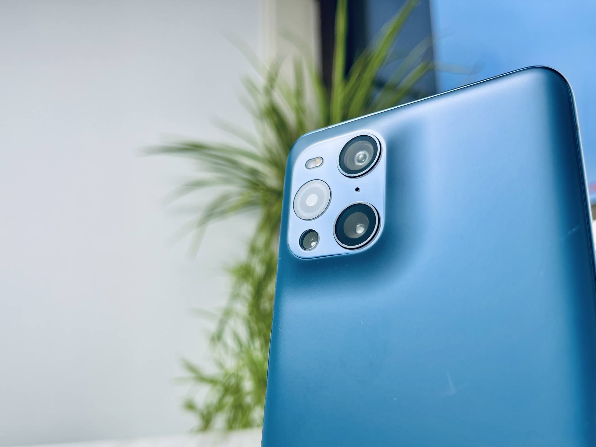 oppofindx3pro能和iphone比吗,oppofindx3真实体验