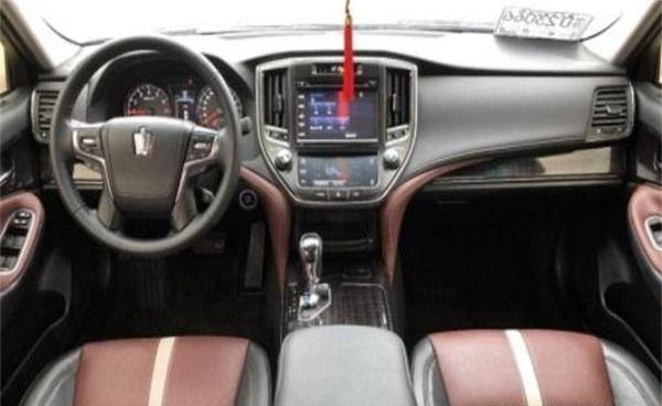 全新丰田皇冠使用感受,13代半皇冠的优点和缺点