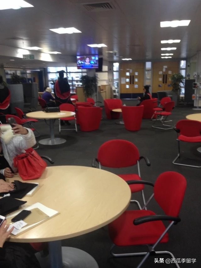 为什么留学中介不建议办理diy,留学自己申请和中介申请的区别