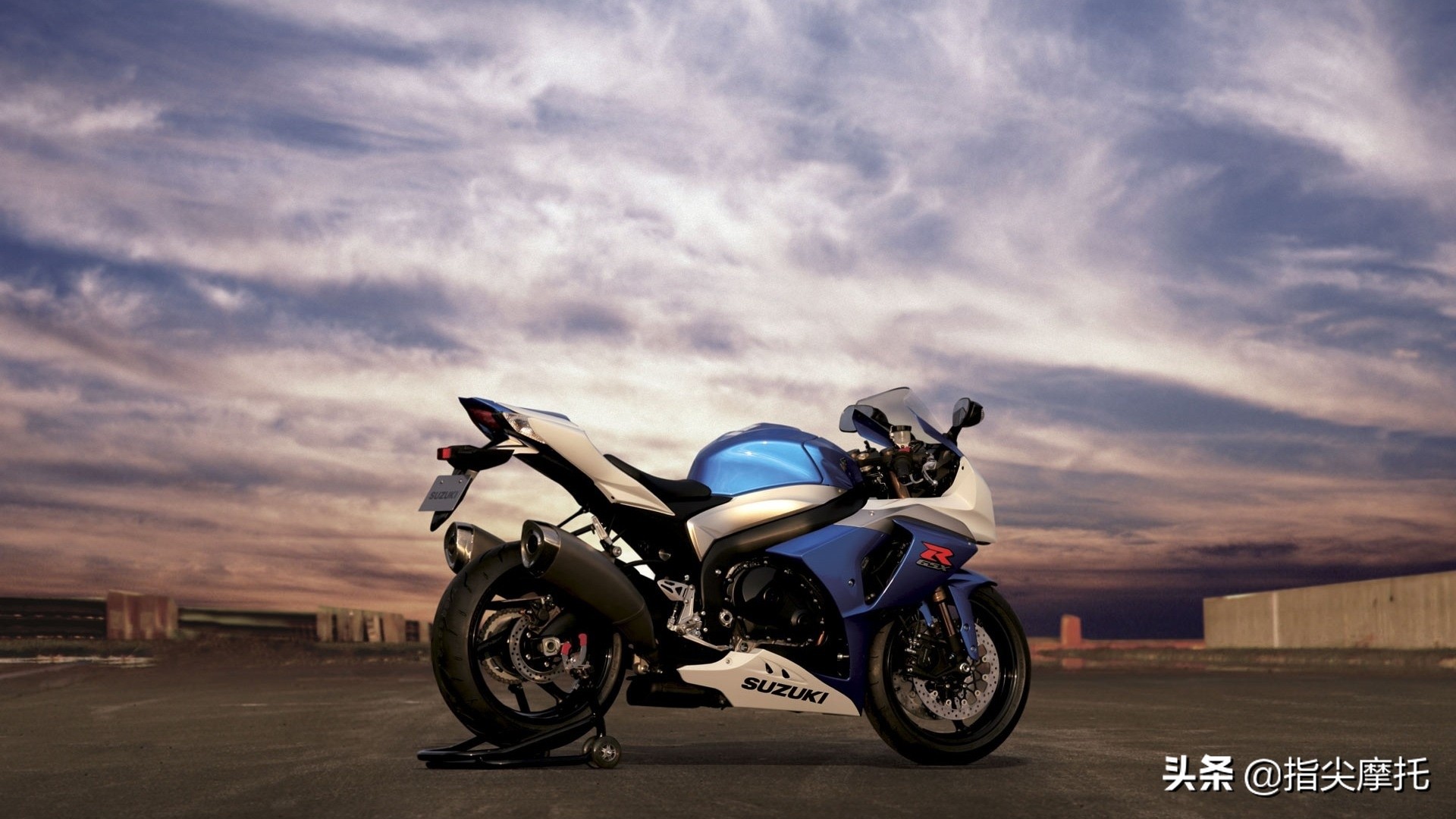 摩托车冒黑烟动力不足加不上油门,摩托车冒黑烟爬坡无力