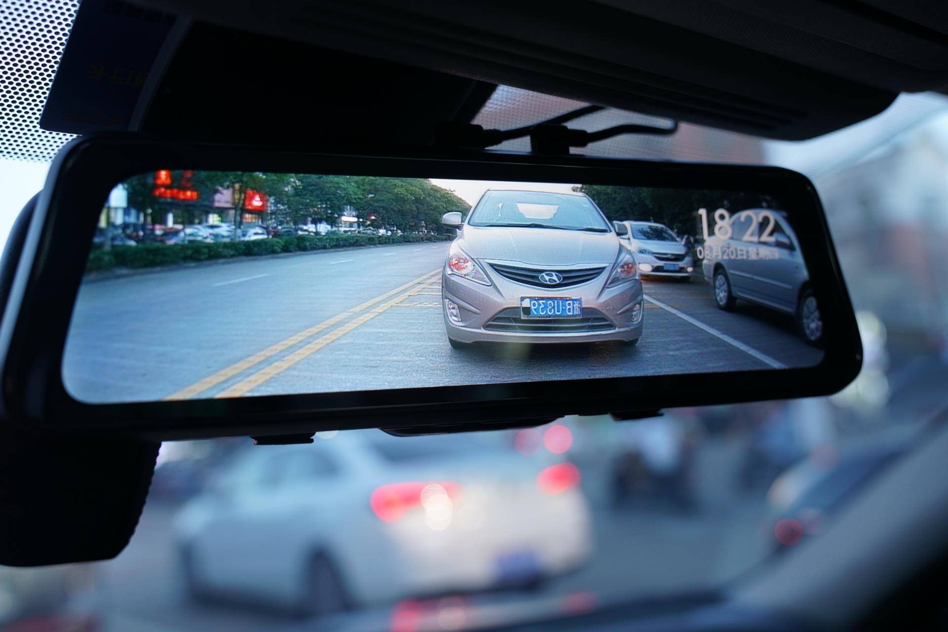 流媒体行车记录仪不防眩目,双录流媒体记录仪