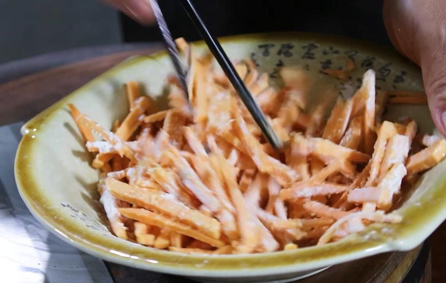 肯德基薯条汉堡鸡翅,肯德基小食拼盘鸡翅鸡块薯条