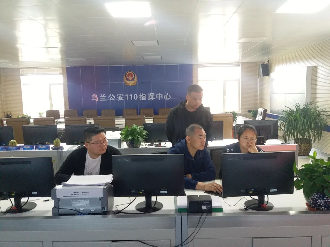 自制土枪、“黑卡”联络、现金交易，甘肃敦煌4名男子非法售卖濒危野生动物上庭受审