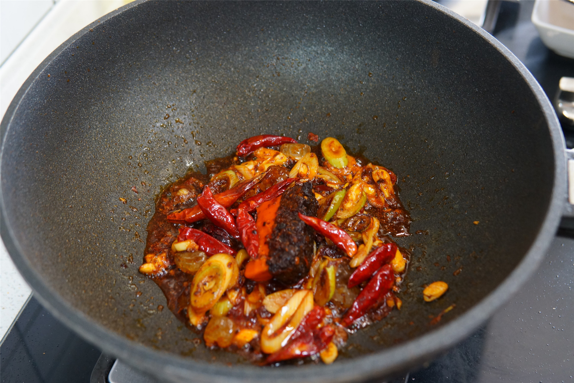 麻辣烫奶白汤好喝吗,麻辣烫奶白配方