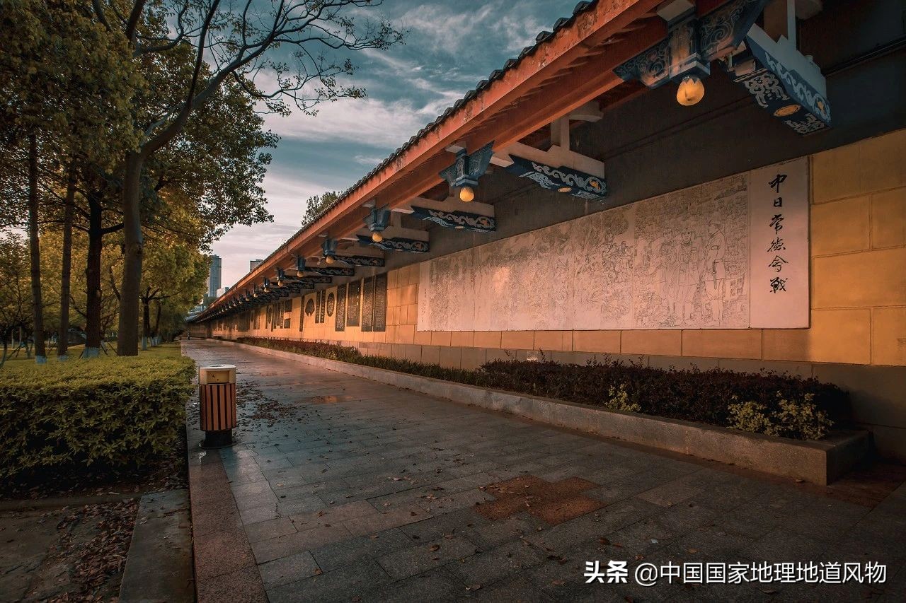 陶渊明笔下的武陵源是张家界吗,常德桃花源陶渊明笔下仙境