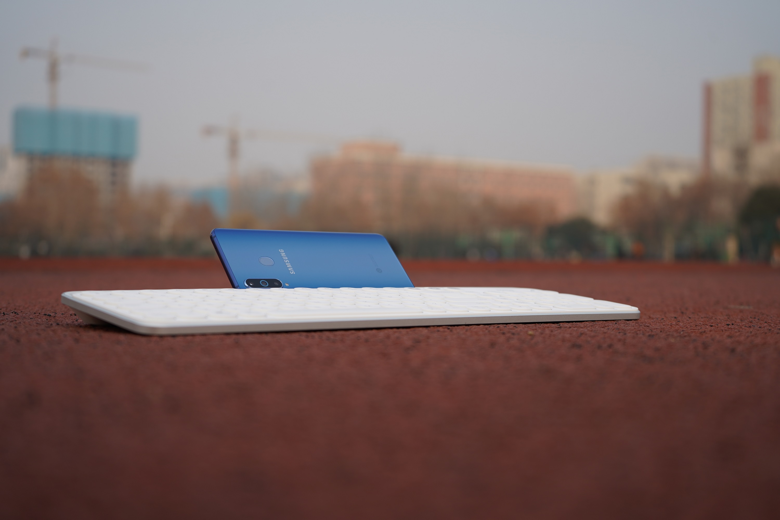 高颜值高质量的蓝牙键盘,米物双模键盘手感