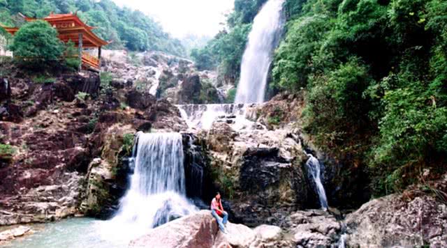 广东天子山瀑布旅游景点,广东瀑布景点有哪些
